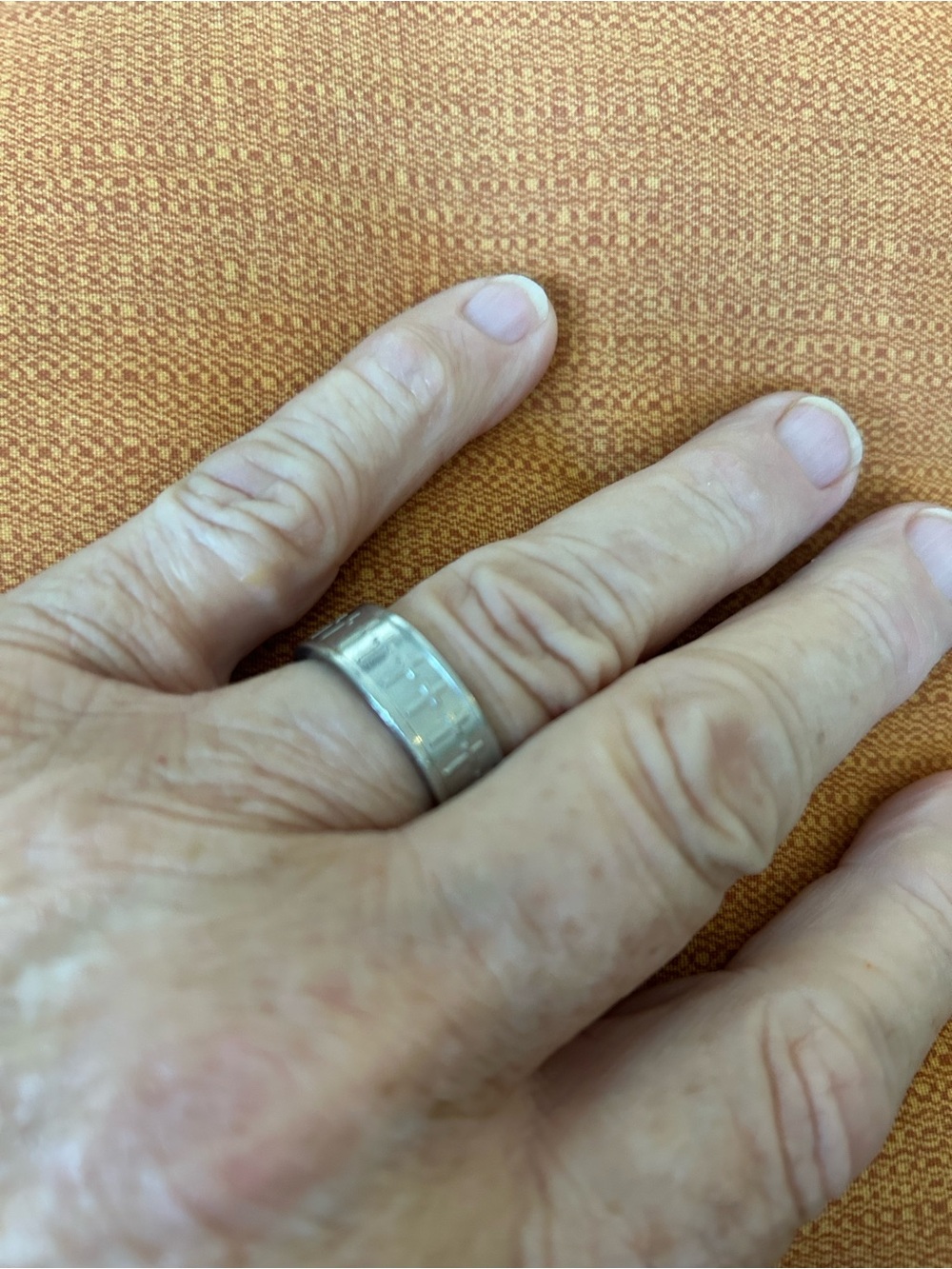 Source Unknown Silver-Tone Men's Band Ring with Subtle Pattern